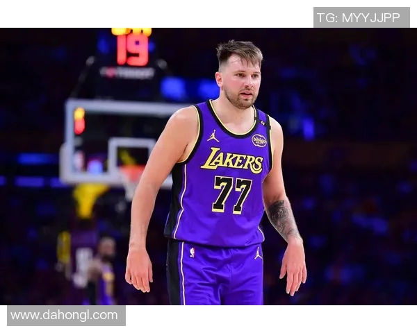 湖人季后赛失利在情理之中东契奇首季表现喜忧参半引人关注 湖人季后赛失利在情理之中东契奇首季表现喜忧参半引人关注